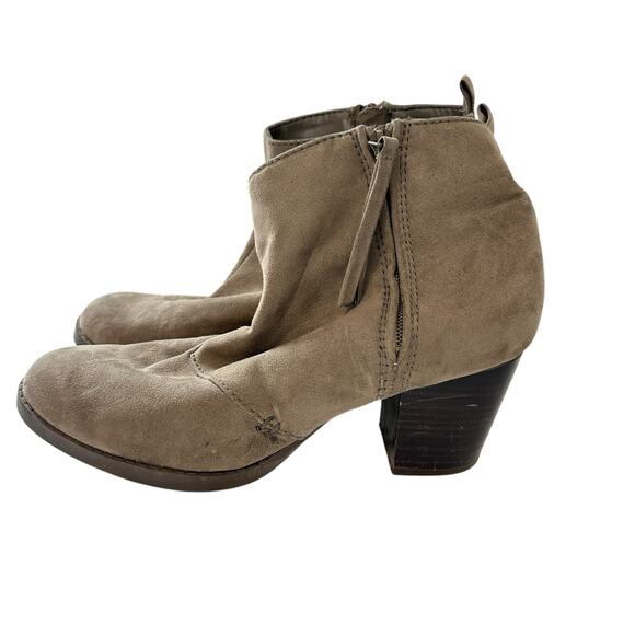 Old Navy Stone Gray Heeled Ankle Boots Size 9 Faux Leather Zipper Casual - Picture 1 of 5